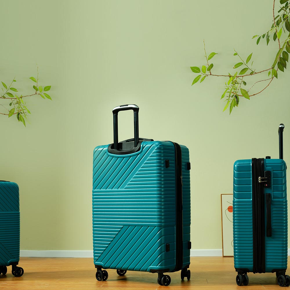 3-Piece Lightweight Hard-shell Luggage Set with Double Spinner Wheels and TSA Lock - Green