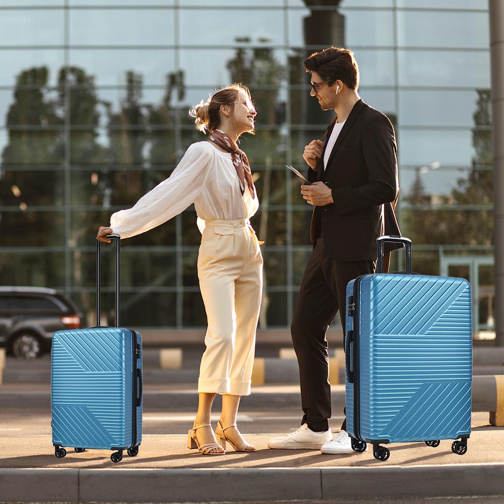 3-Piece Lightweight Hard-shell Luggage Set with Double Spinner Wheels and TSA Lock - Blue